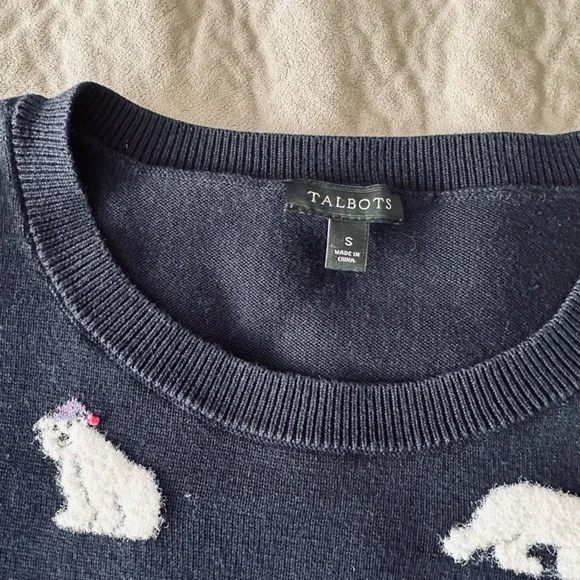 Talbots Sweater with Polar Bear Pattern - Picture 6 of 6